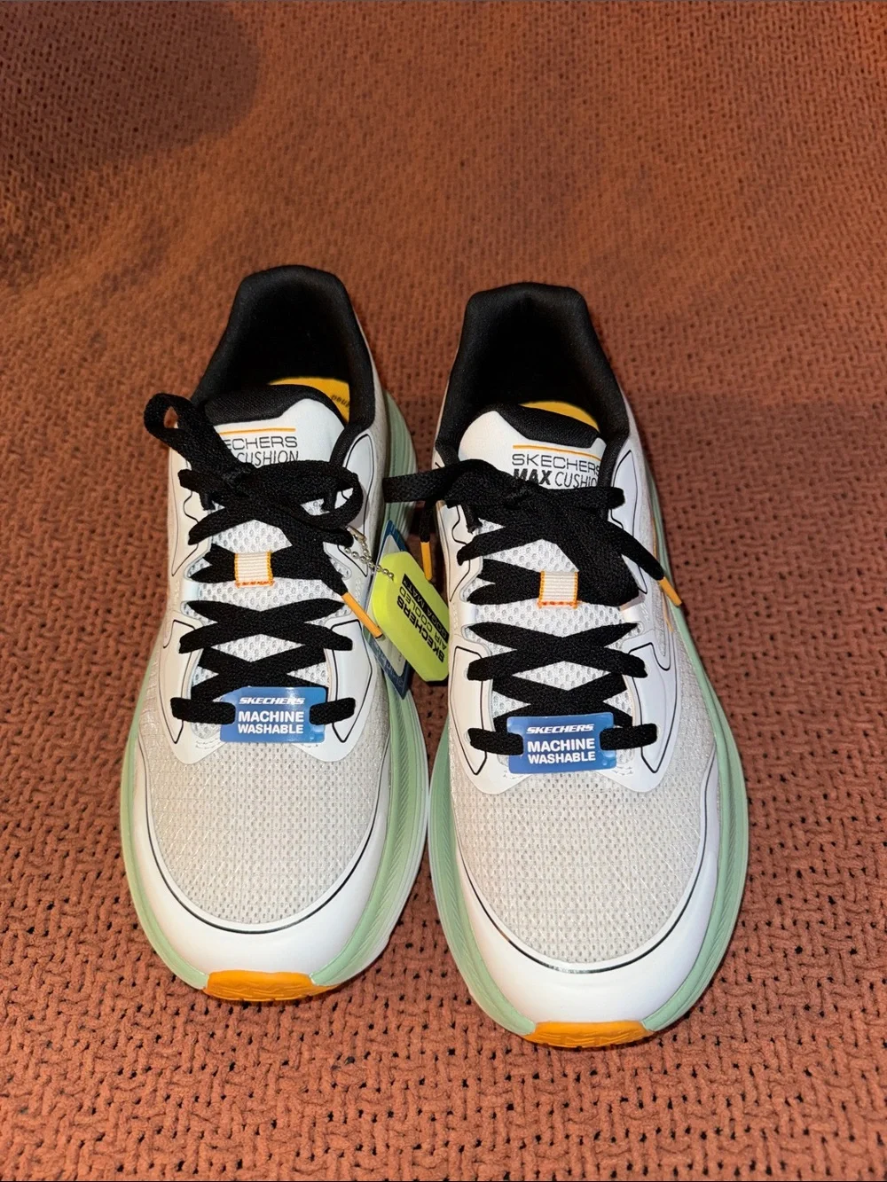 💚🖤🤍🧡Skechers White, Mint & Orange Max Cushion Platform Sneakers